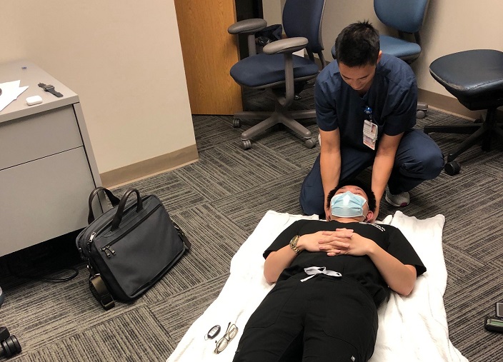 Internal Medicine Resident Program Residents performing clinical demonstration